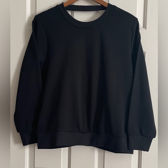 Hudson Knotted Cutout Back Sweatshirt | NWT | Large - Picture 5 of 11